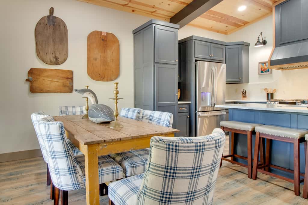 Fly Fishers’ Paradise: Getaway Near White River!