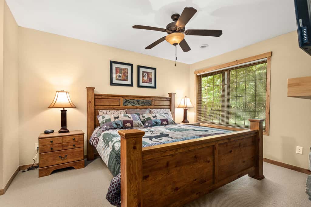 Gull Lake All-Season Getaway w/ Private Deck