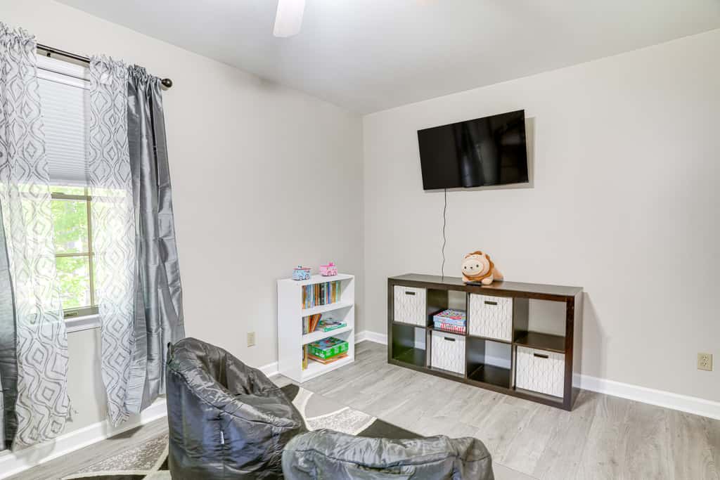 McGaheysville Home w/ Screened Porch & Gas Grill!
