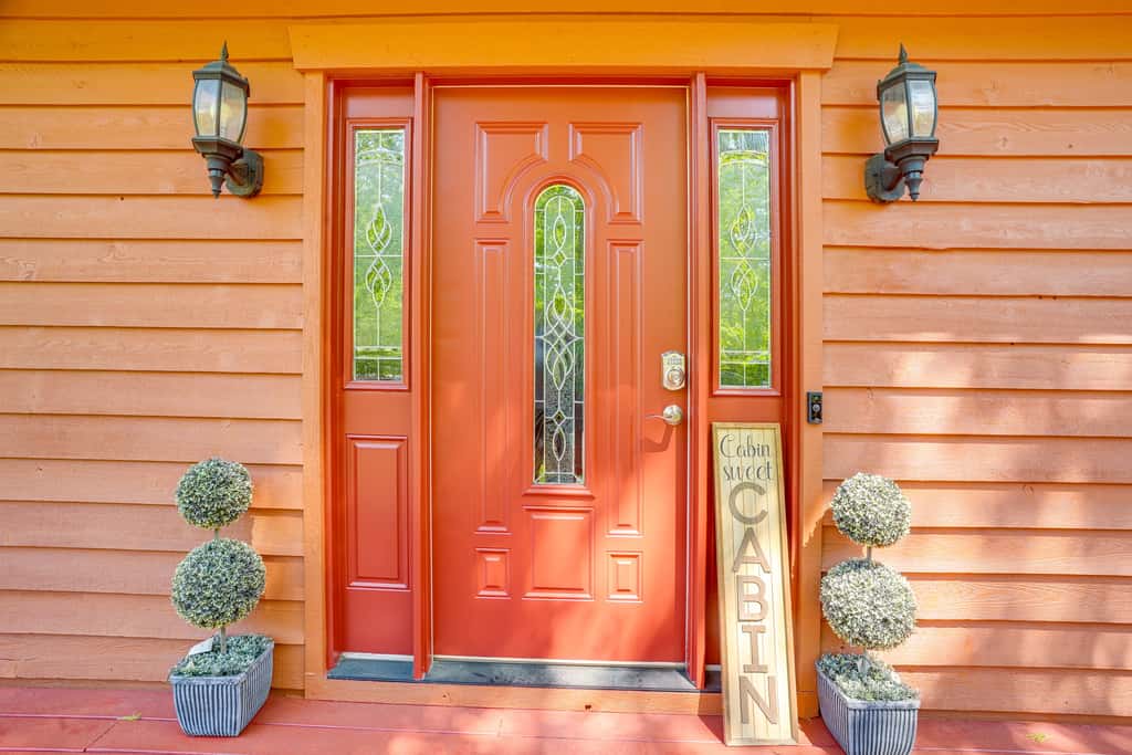 McGaheysville Home w/ Screened Porch & Gas Grill!