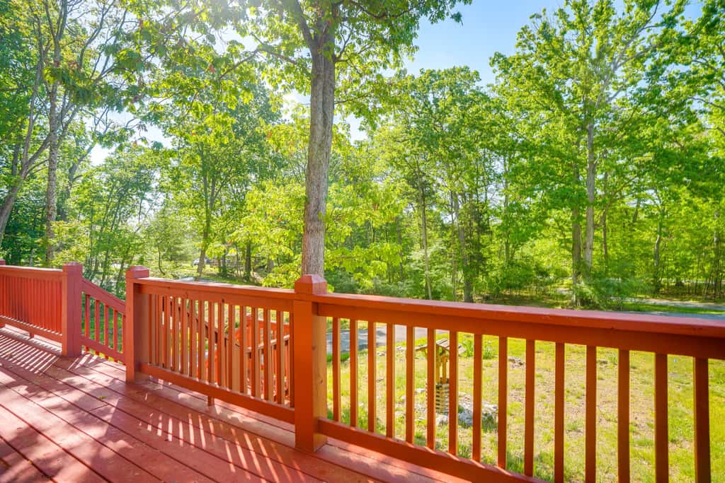 McGaheysville Home w/ Screened Porch & Gas Grill!