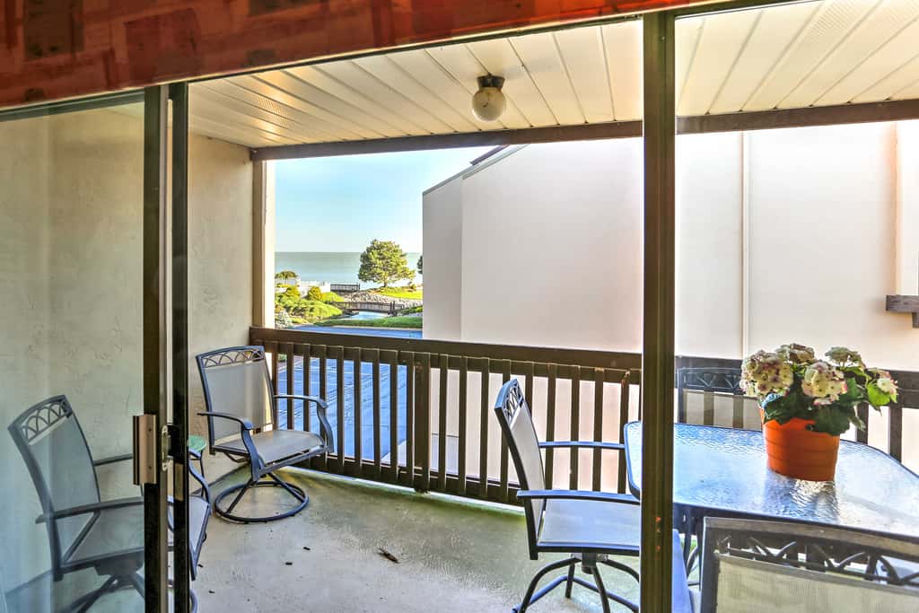 Waterfront Port Clinton Condo w/ Pool Access!
