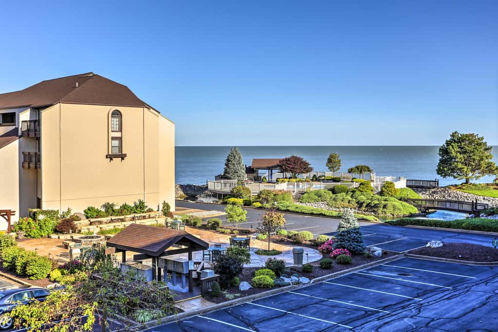 Waterfront Port Clinton Condo w/ Pool Access!