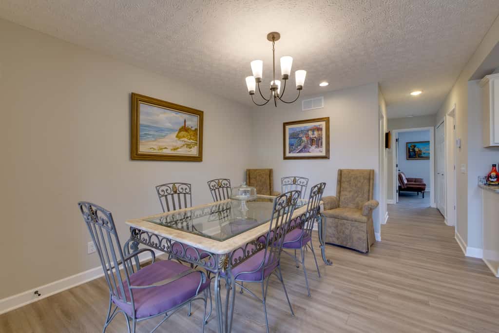 Hot Tub, Lake Access, & Dock: Port Clinton Retreat