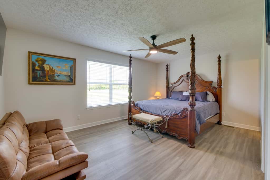Hot Tub, Lake Access, & Dock: Port Clinton Retreat