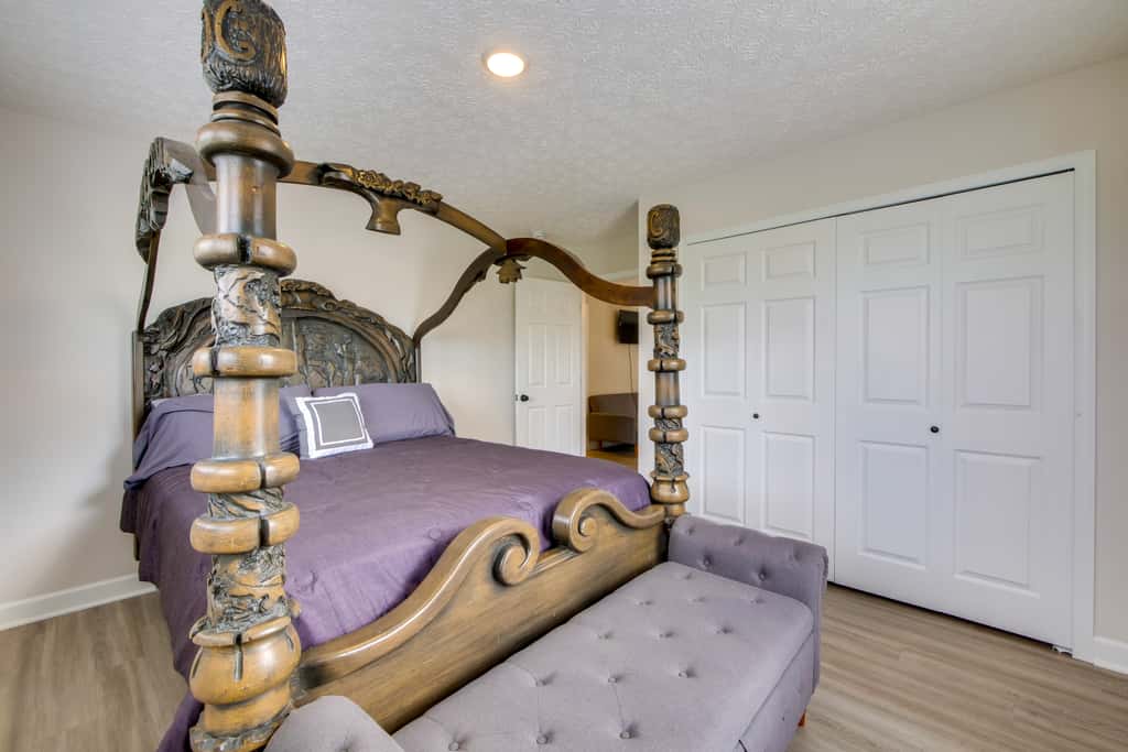 Hot Tub, Lake Access, & Dock: Port Clinton Retreat