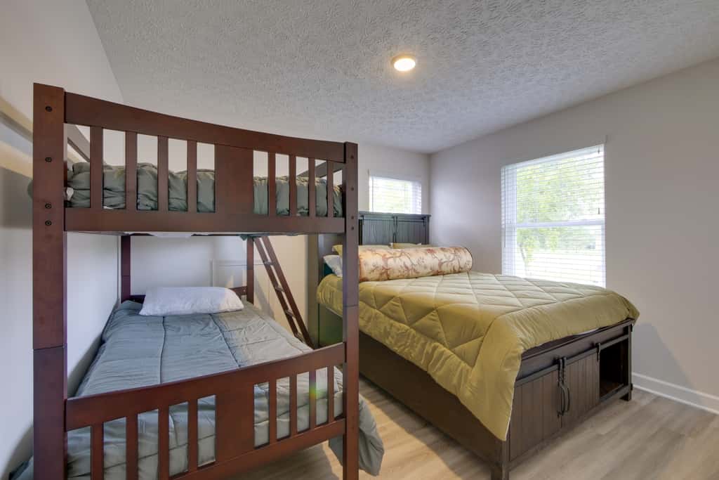 Hot Tub, Lake Access, & Dock: Port Clinton Retreat
