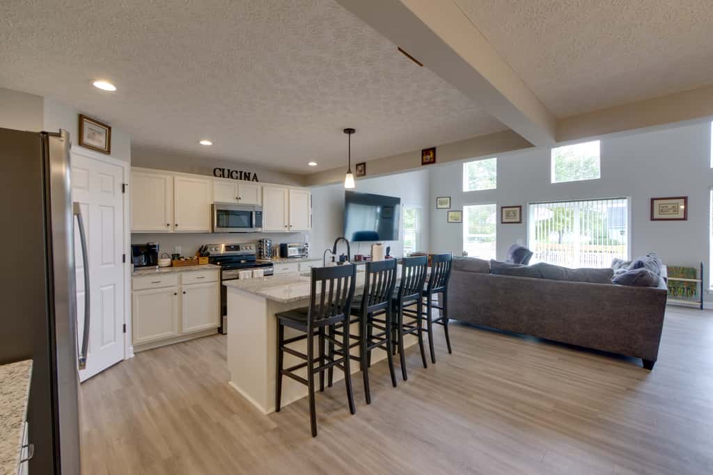Hot Tub, Lake Access, & Dock: Port Clinton Retreat