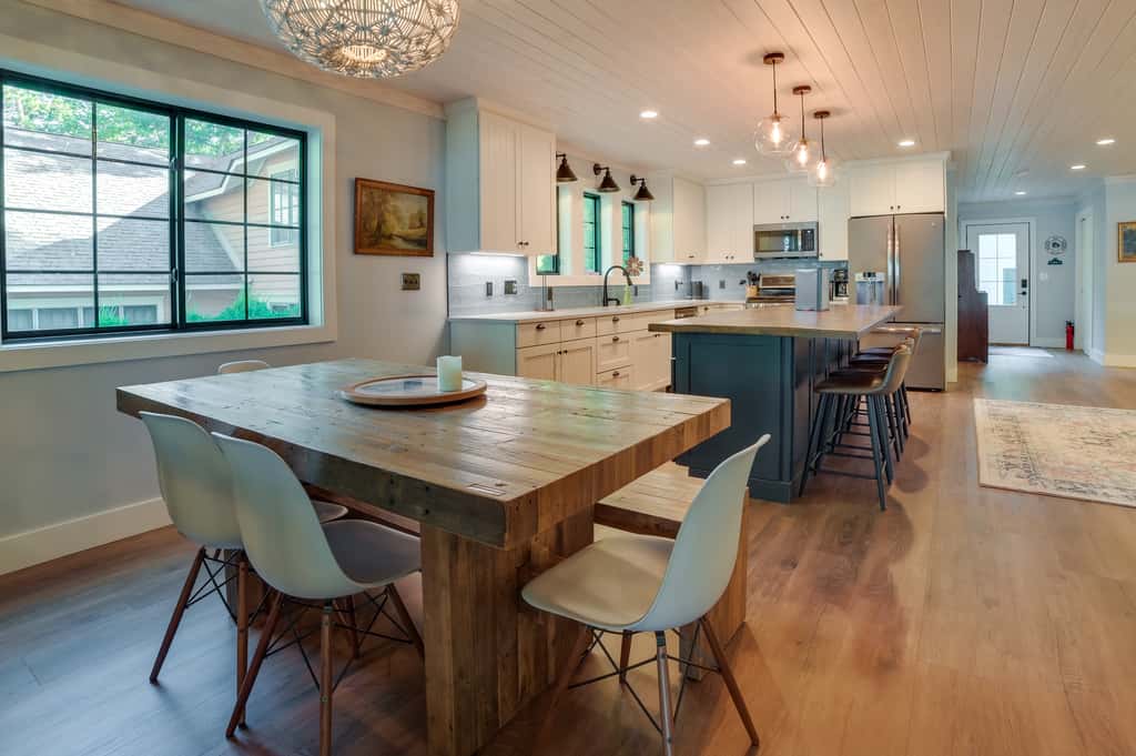 Higgins Lake Vacation Rental w/ Lake Views & Deck!