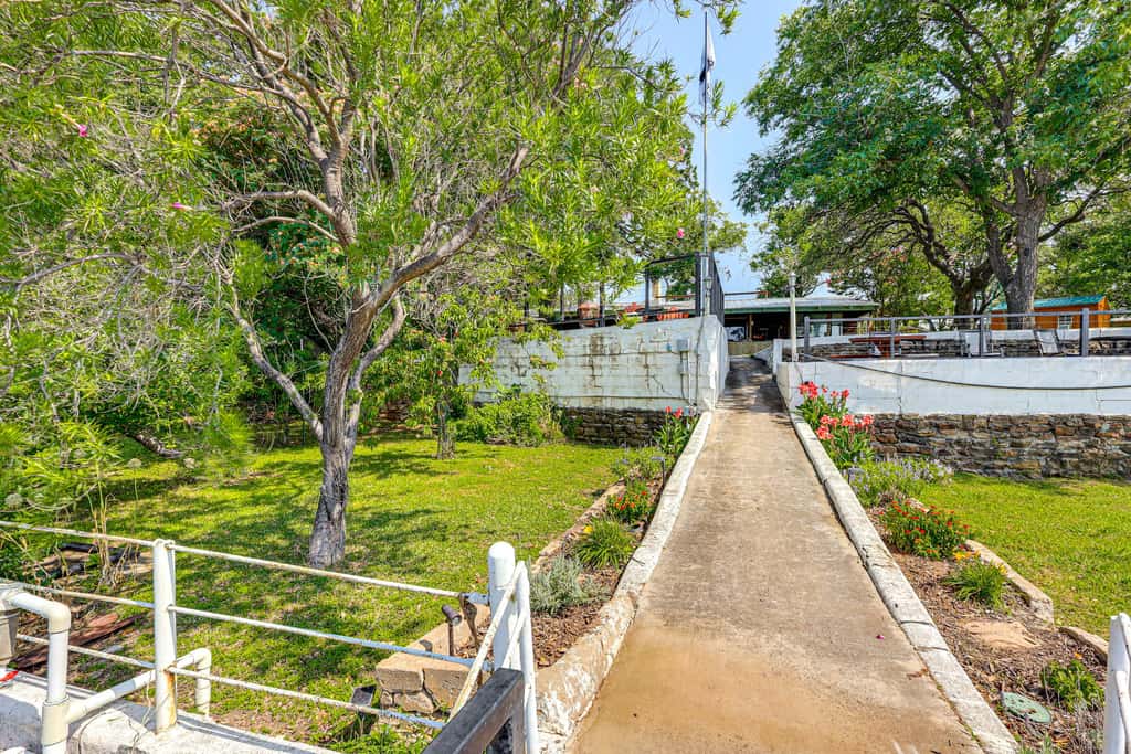 Lakefront Brownwood Home w/ Private Boat Dock