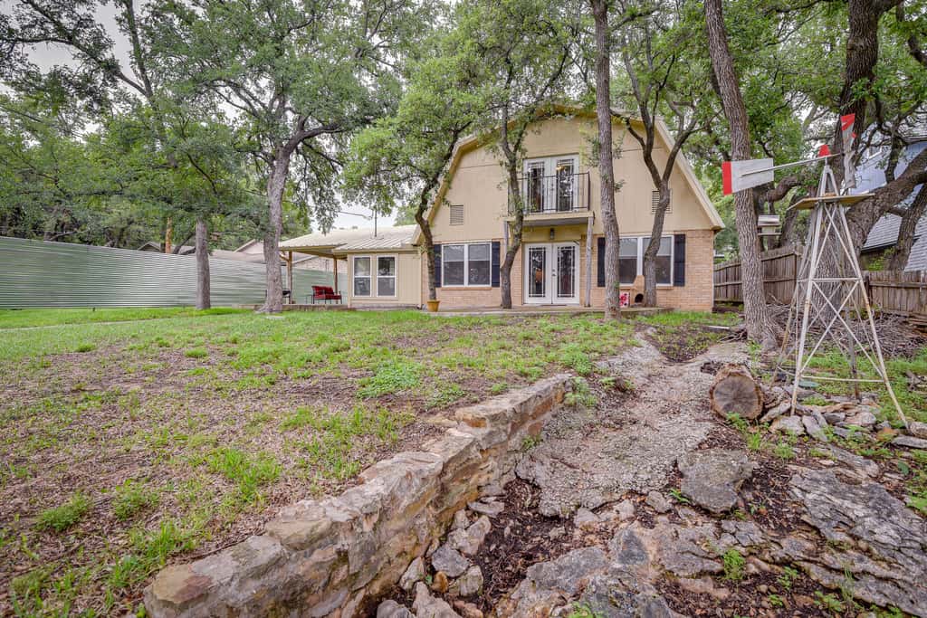 Lake Brownwood Home w/ Private Boat Dock!