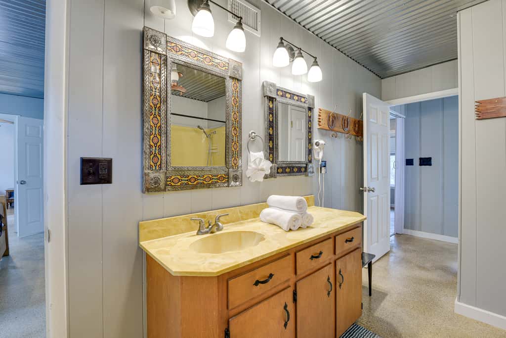Lake Brownwood Home w/ Private Boat Dock!