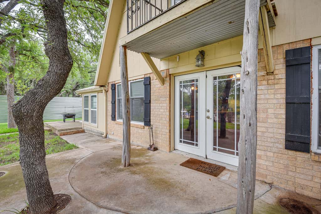 Lake Brownwood Home w/ Private Boat Dock!