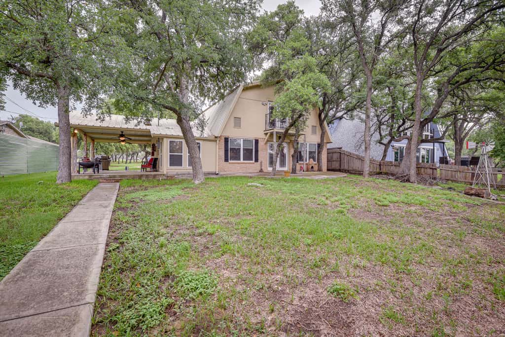 Lake Brownwood Home w/ Private Boat Dock!