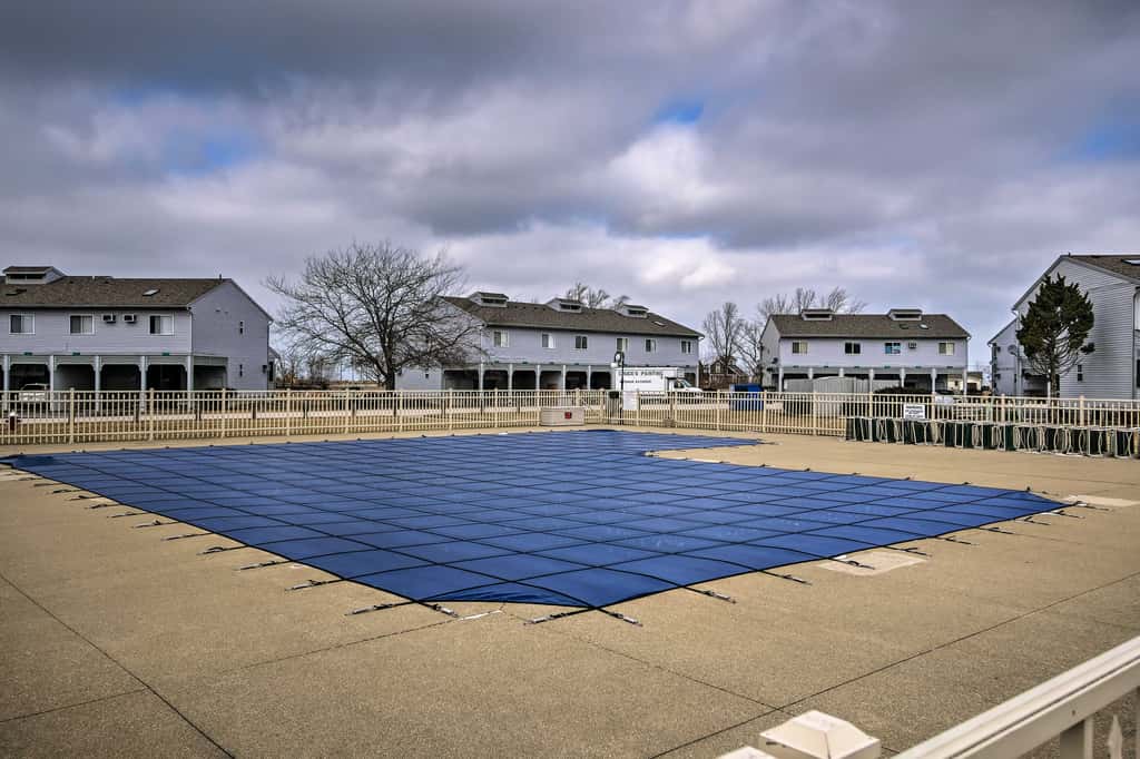 Condo w/ Balcony, Dock & Access to Lake Erie