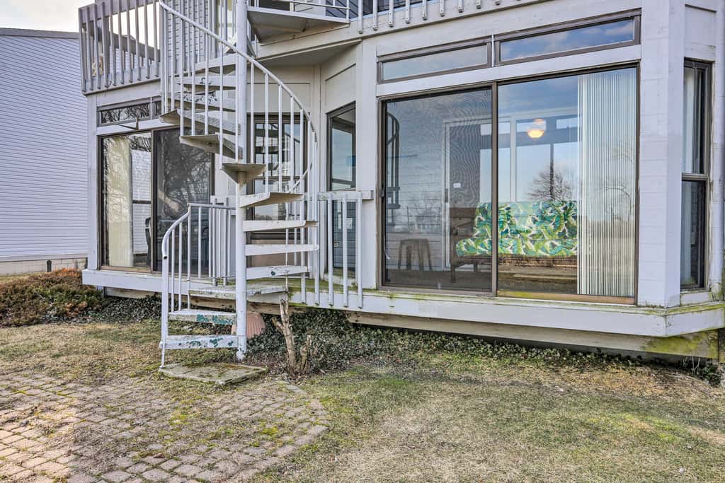 Serene Abode on Lake Erie ~ 9 Miles to Oak Harbor