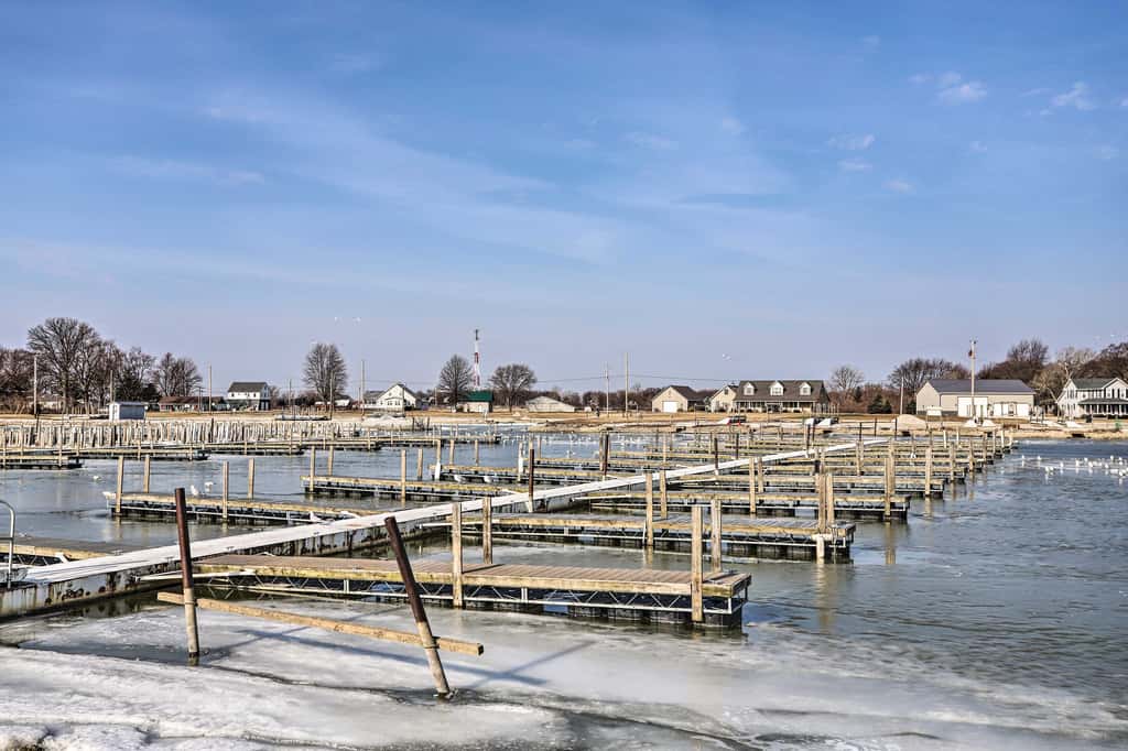 Serene Abode on Lake Erie ~ 9 Miles to Oak Harbor