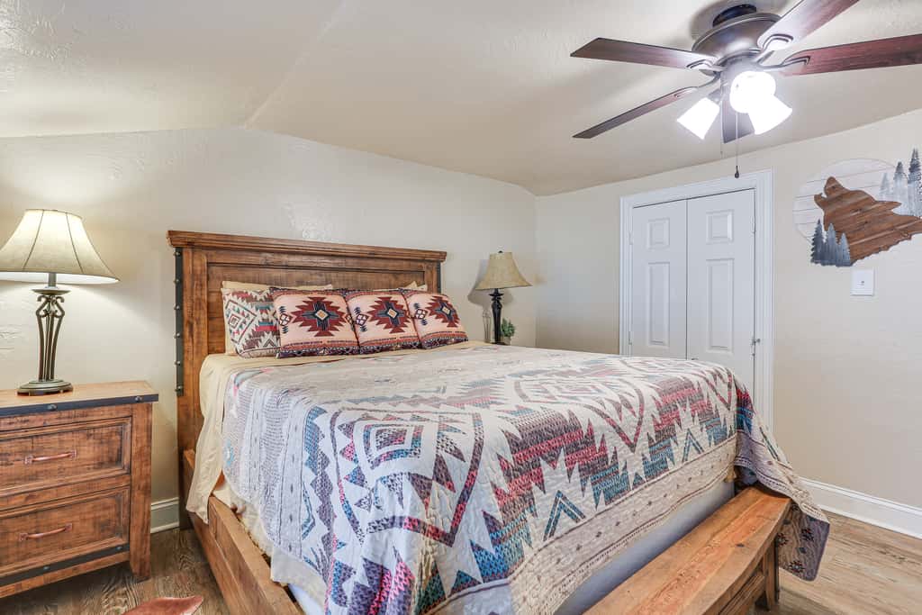 ~ 3 Mi to Lake Texoma: Kingston Family Retreat