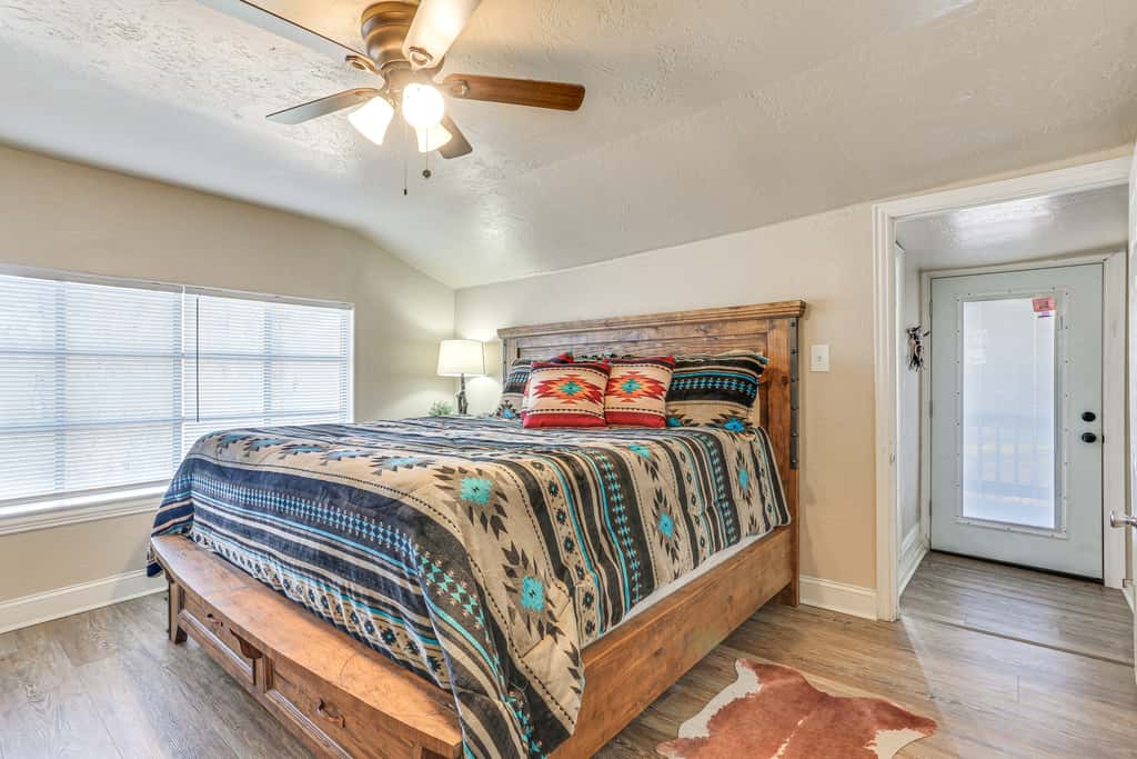 ~ 3 Mi to Lake Texoma: Kingston Family Retreat