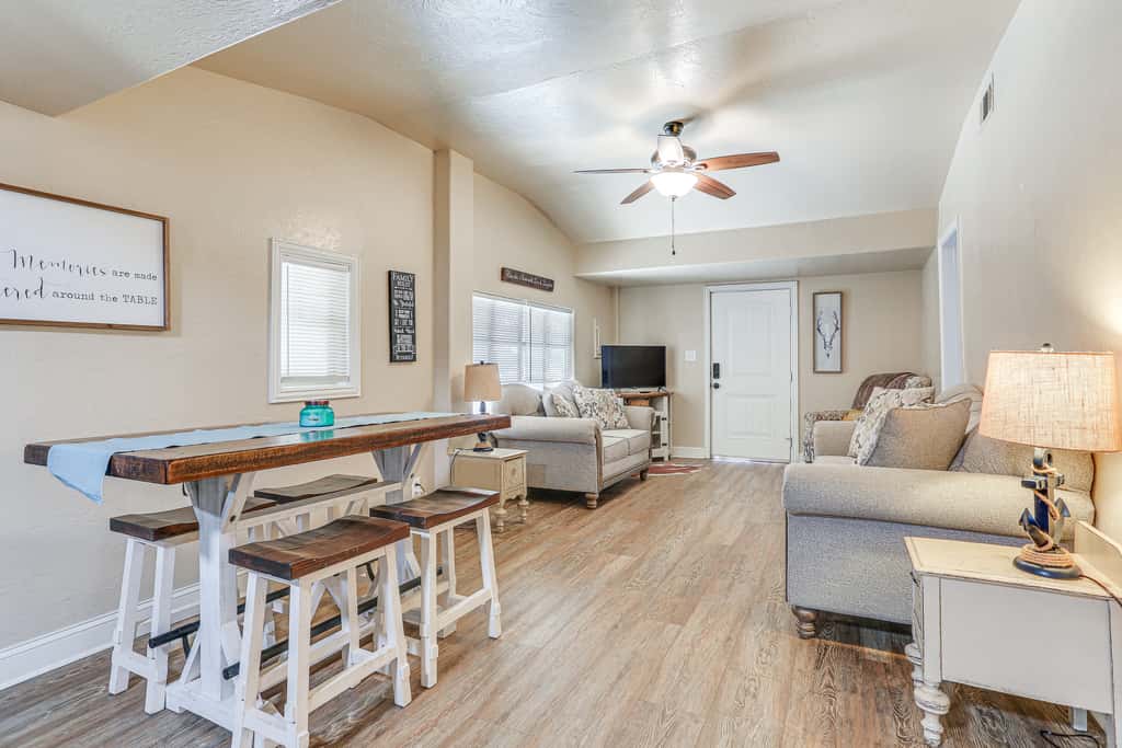 ~ 3 Mi to Lake Texoma: Kingston Family Retreat