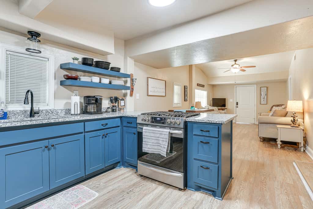 ~ 3 Mi to Lake Texoma: Kingston Family Retreat