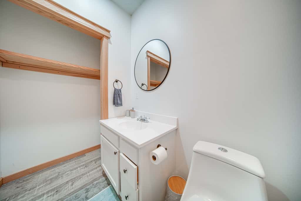 4 Mi to Lake Erie Access: Condo on the Greens