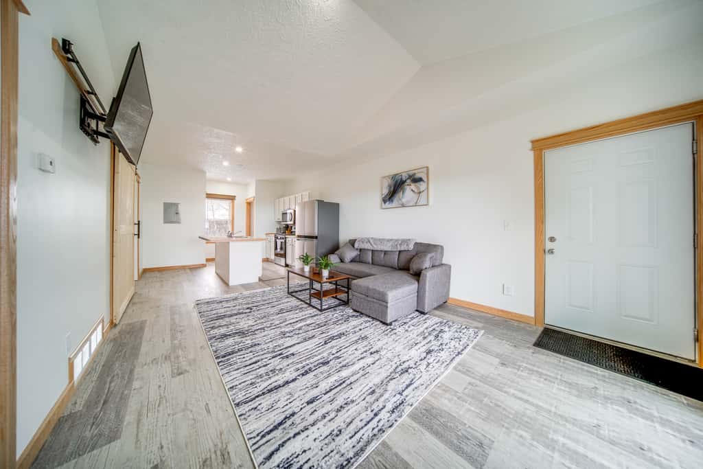 4 Mi to Lake Erie Access: Condo on the Greens