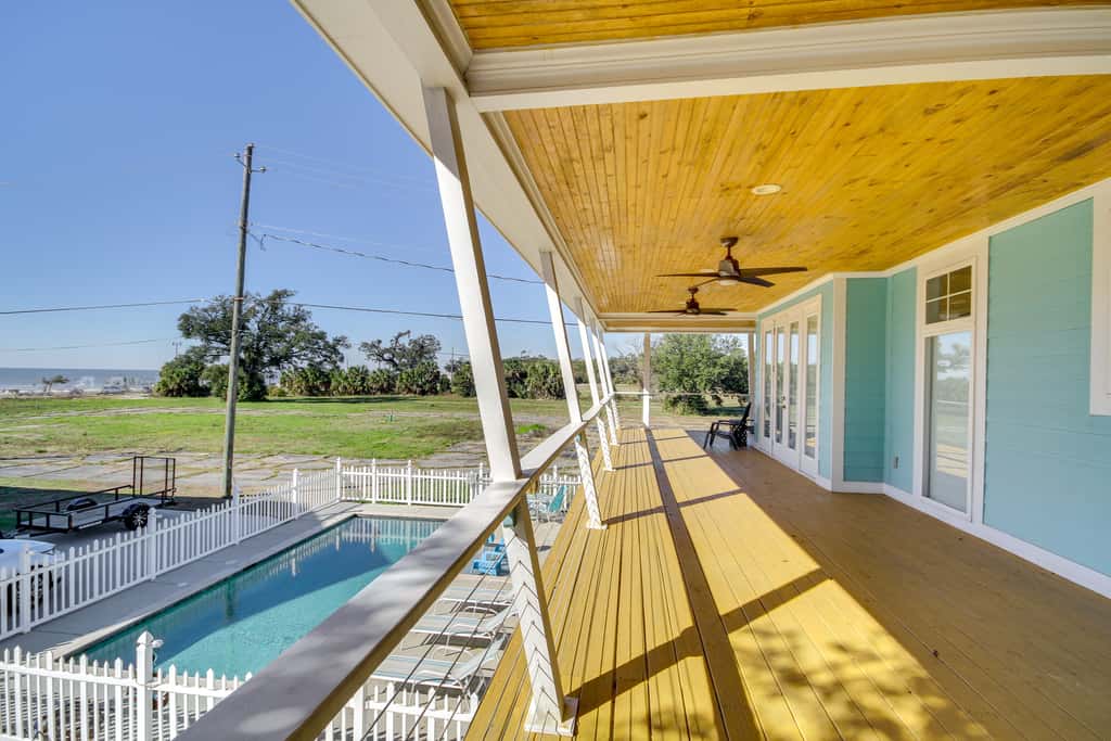 Walk to Beach: Stunning Gulfport Getaway