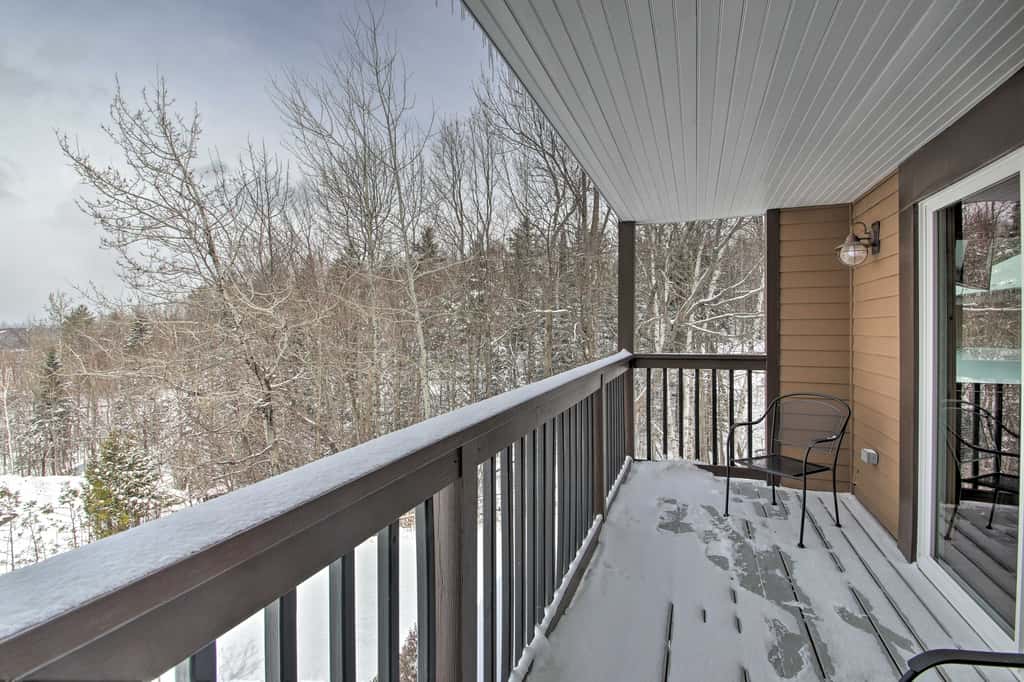 Slopeside Burke Mtn Condo w/ Amenity Access!