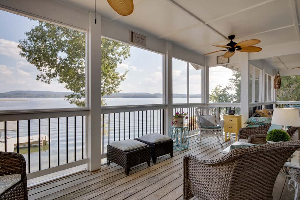 Hot Tub & Dock: Guntersville Lake Getaway!