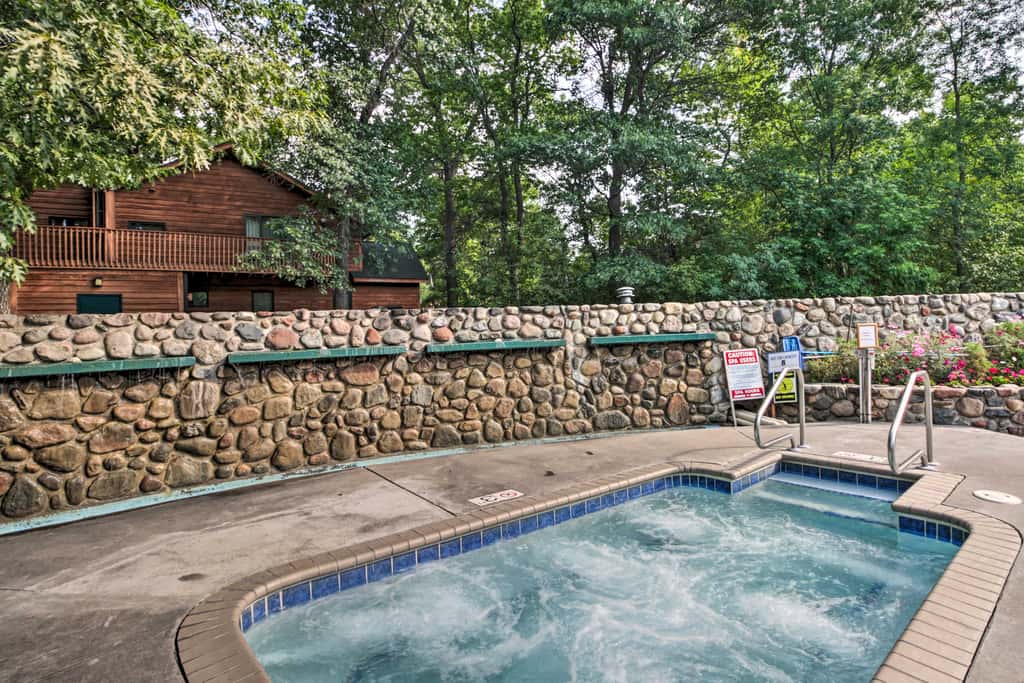 Gull Lake Resort Escape: Pool and ORV Trails