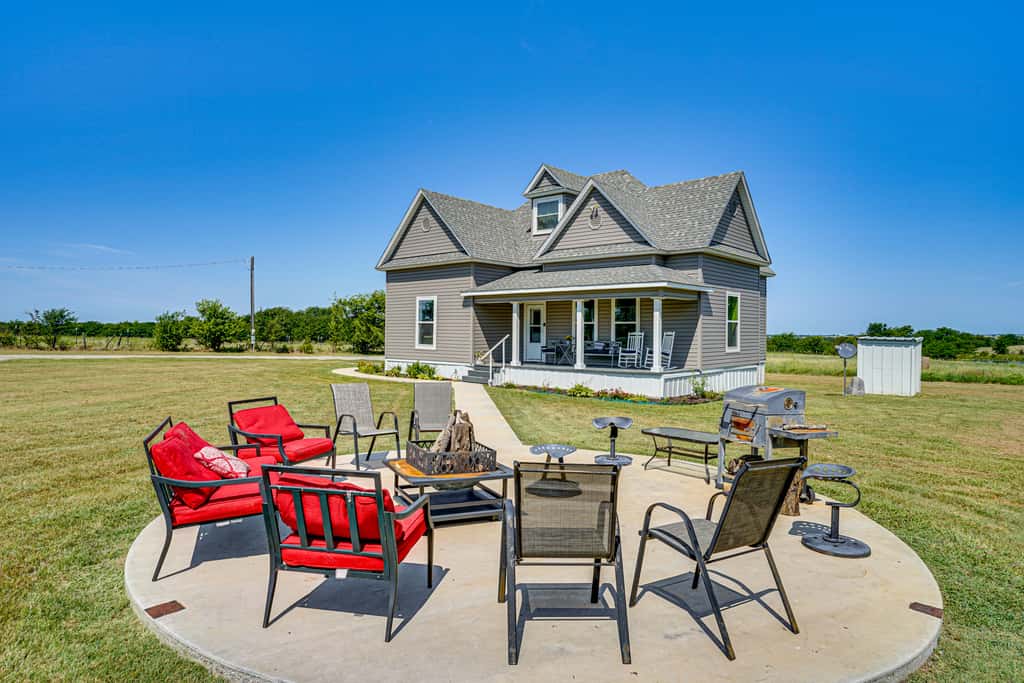 Decatur Farmhouse Getaway w/ Deck & Backyard