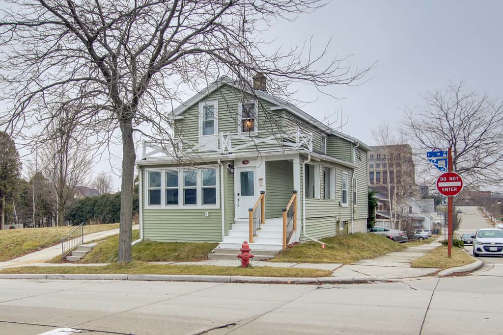 Coastal Comfort & Golfers' Paradise in Sheboygan!