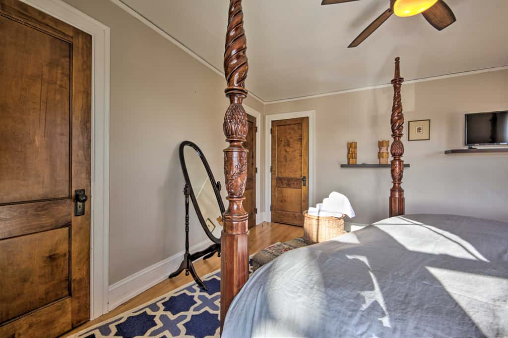 Pet-Friendly Sheboygan Home, 1 Mi to Lake Michigan