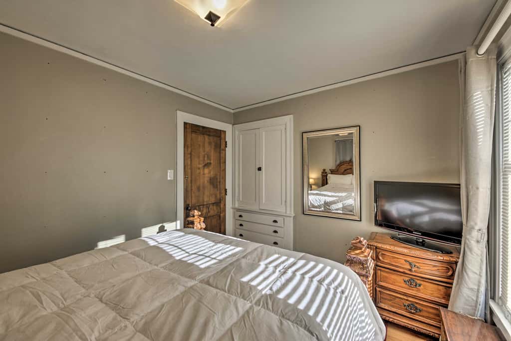 Pet-Friendly Sheboygan Home, 1 Mi to Lake Michigan