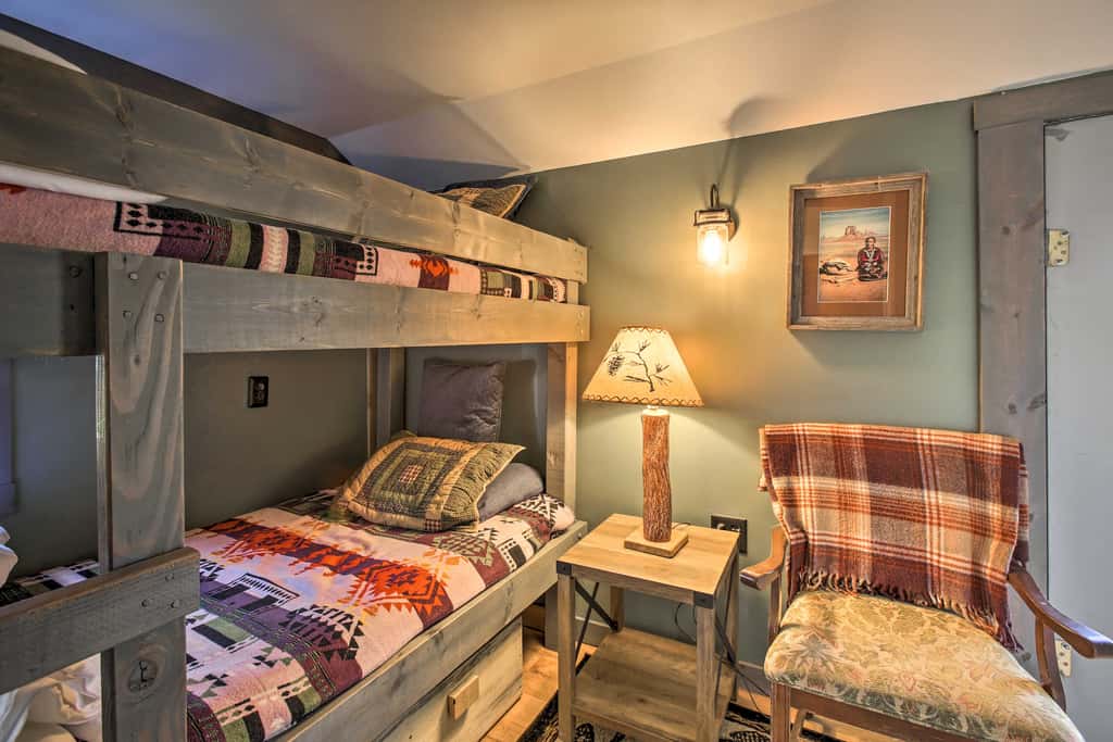 'Work, Play & Get Away Cabin' Near Higgins Lake!