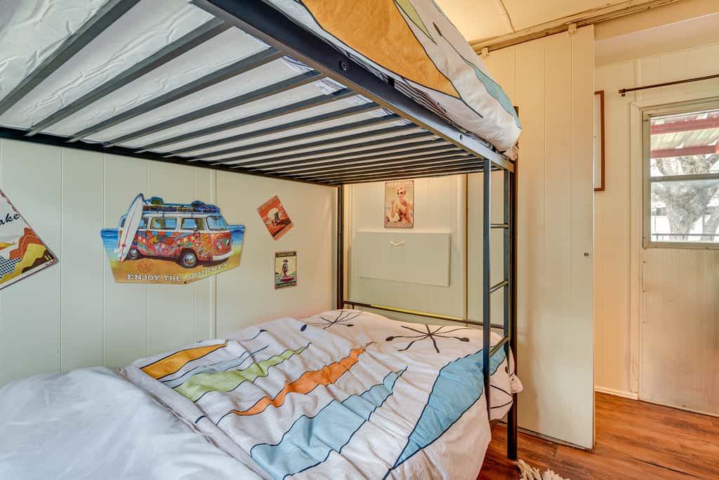 Pet-Friendly Brownwood Home: Walk to Lake!