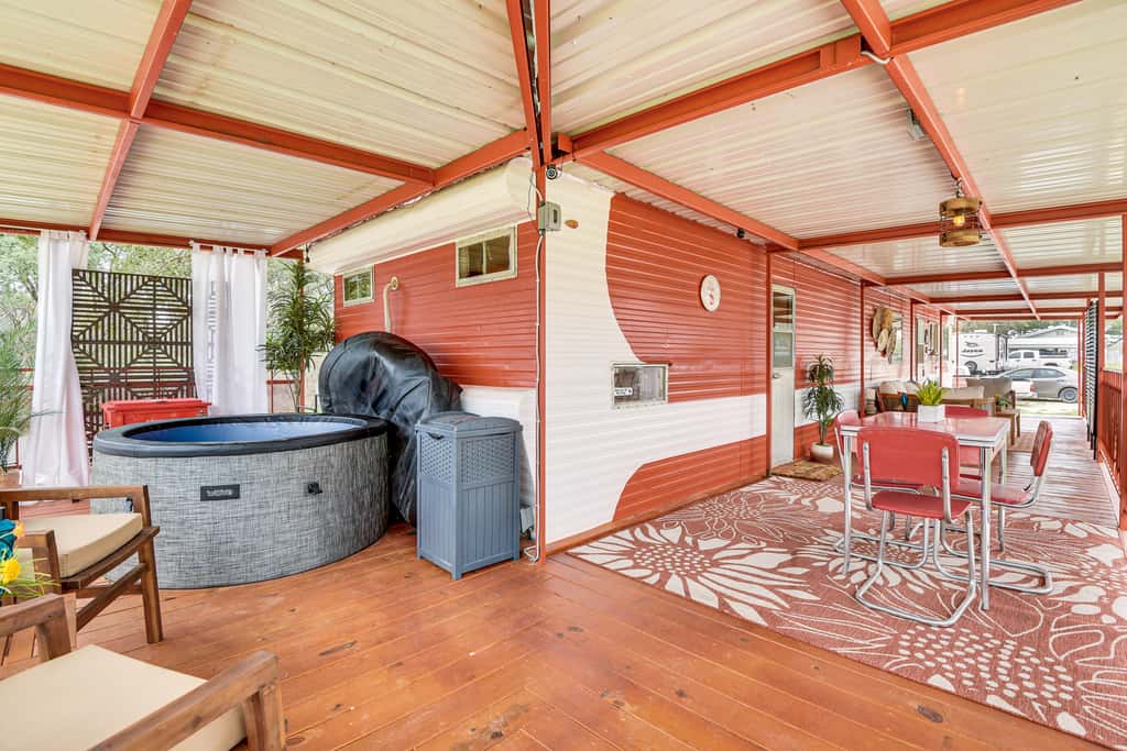Pet-Friendly Brownwood Home: Walk to Lake!