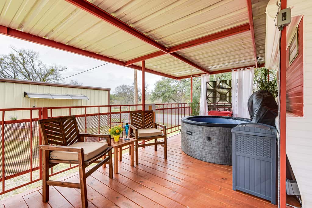 Pet-Friendly Brownwood Home: Walk to Lake!