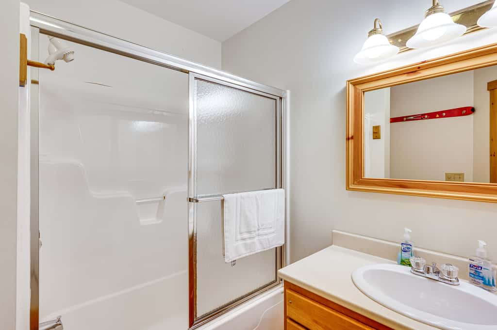 Ski-In Resort Family Condo w/ Deck at Jay Peak!