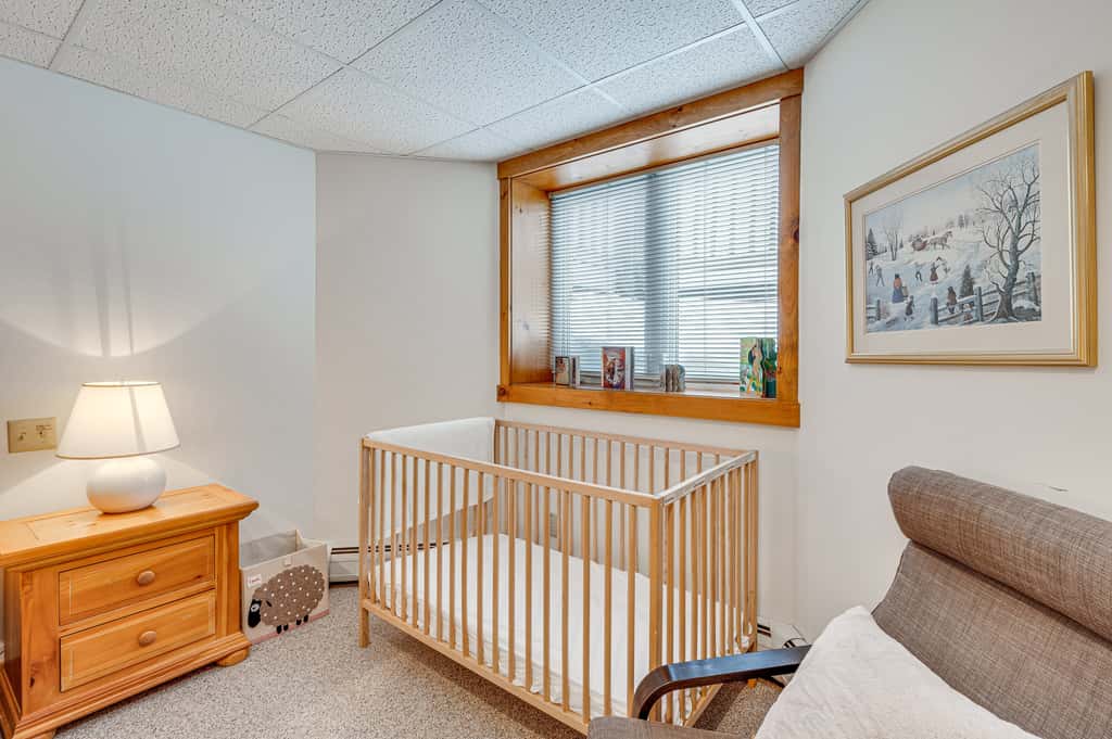 Ski-In Resort Family Condo w/ Deck at Jay Peak!