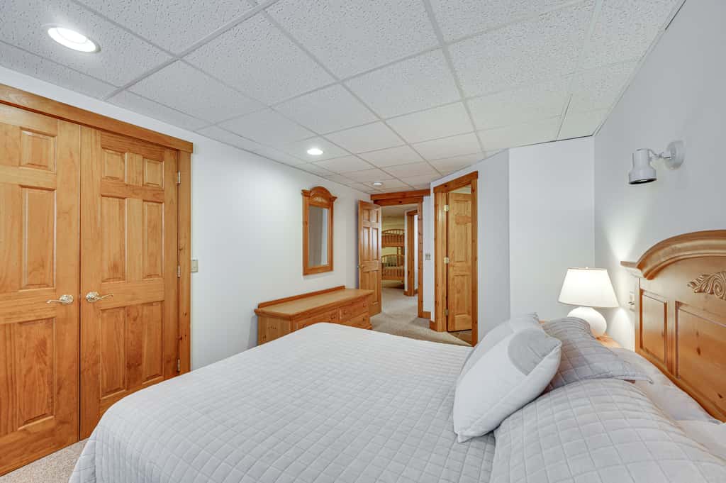 Ski-In Resort Family Condo w/ Deck at Jay Peak!