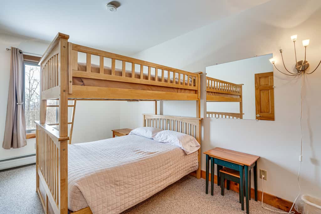 Ski-In Resort Family Condo w/ Deck at Jay Peak!