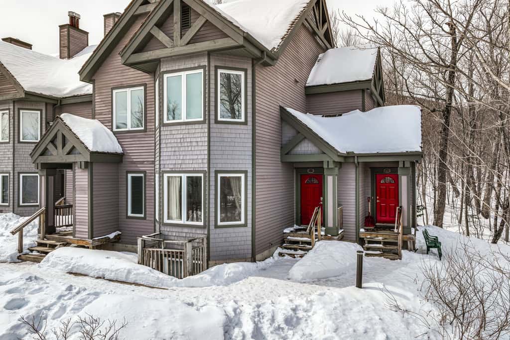 Ski-In Resort Family Condo w/ Deck at Jay Peak!