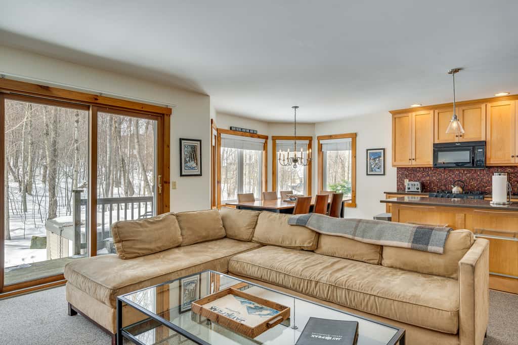 Ski-In Resort Family Condo w/ Deck at Jay Peak!