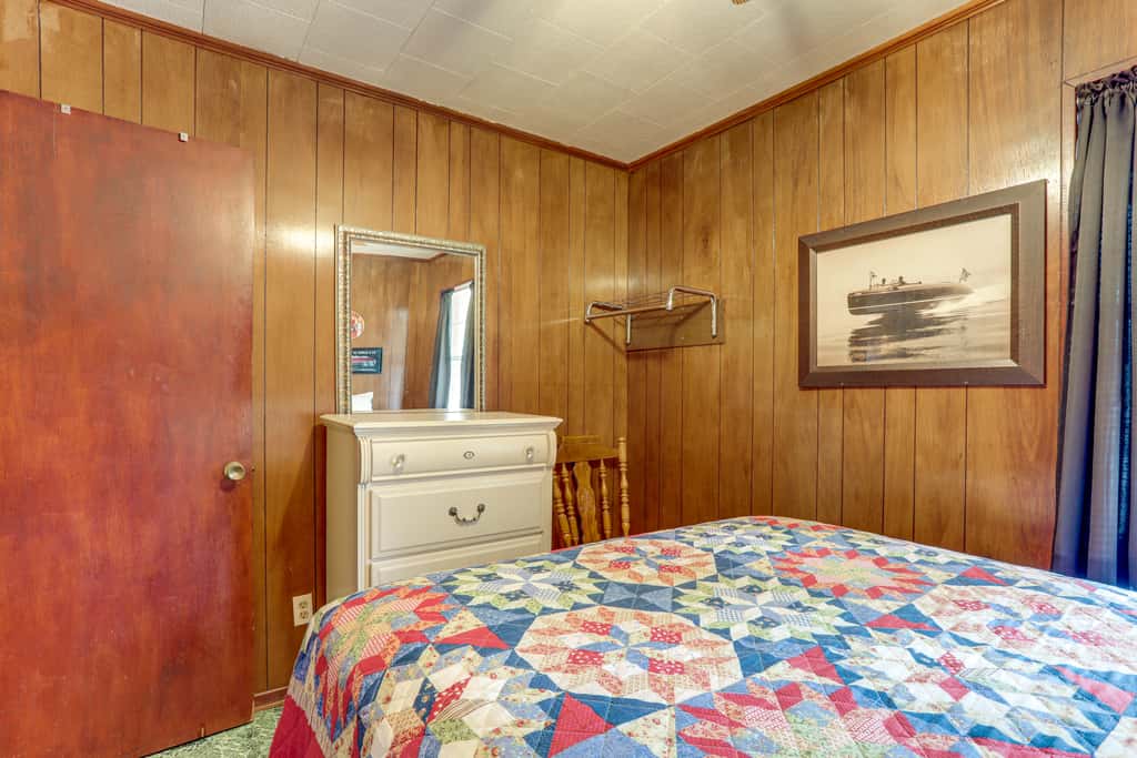 Walk to Greers Ferry Lake! Home w/ Dock Access
