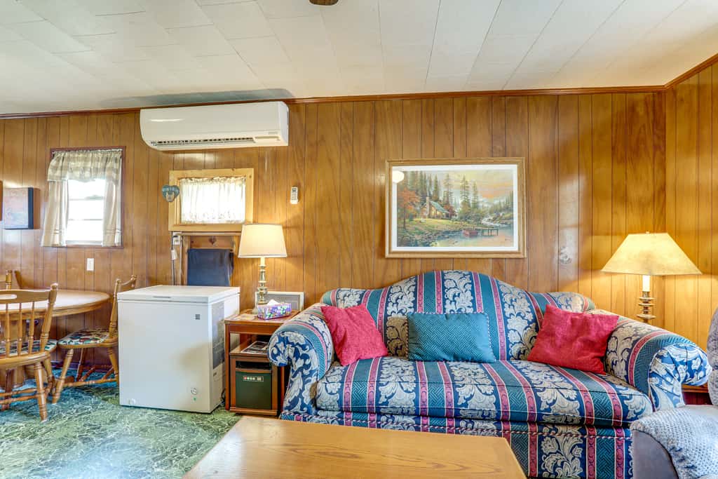 Walk to Greers Ferry Lake! Home w/ Dock Access