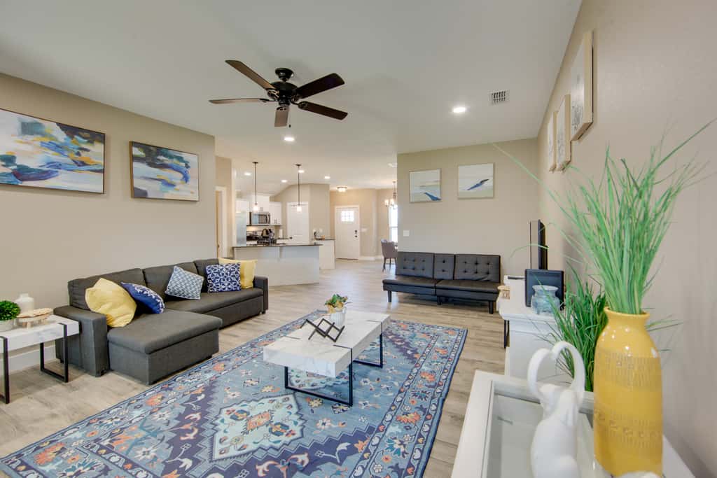 8 Mi to State Park: Home w/ Fenced Yard in Lindale