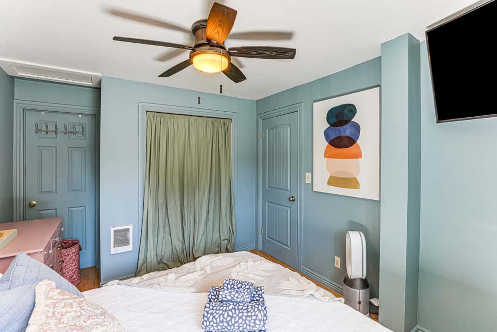 Steps to Dtwn Kalispell! Pet-Friendly Home w/ Yard