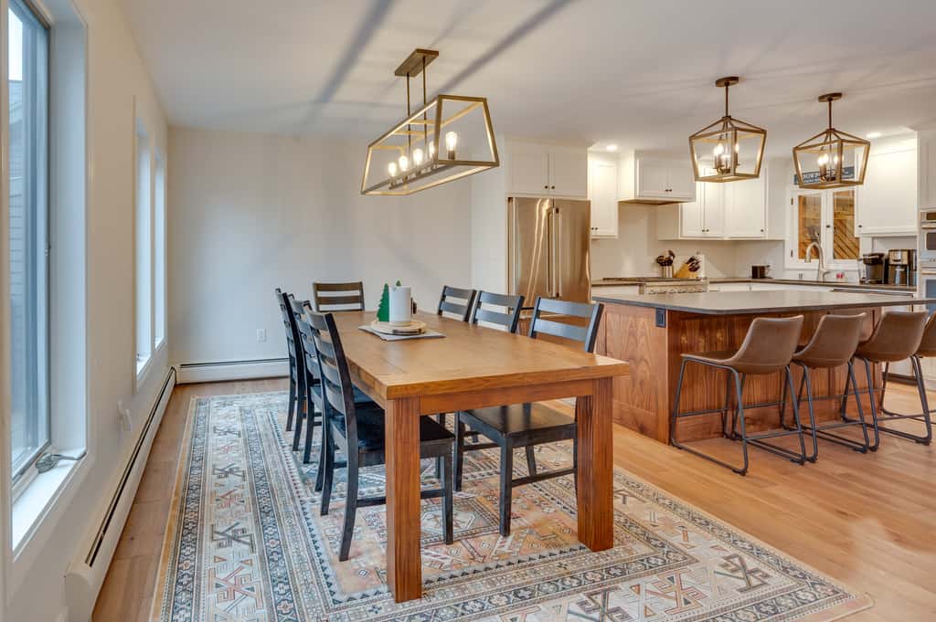 Ski-in Condo w/ Hot Tub on Burke Mtn Slopes!
